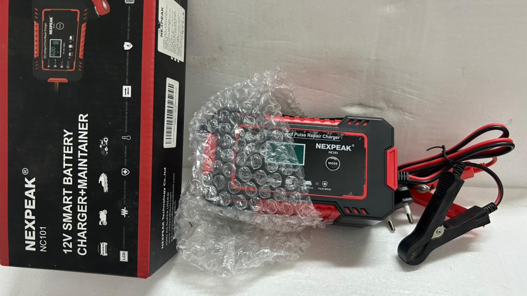Nexpeak intelligent pulse repair battery charger 12V